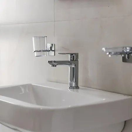 & Quiet Flat 1br By Pikhost Apartment *